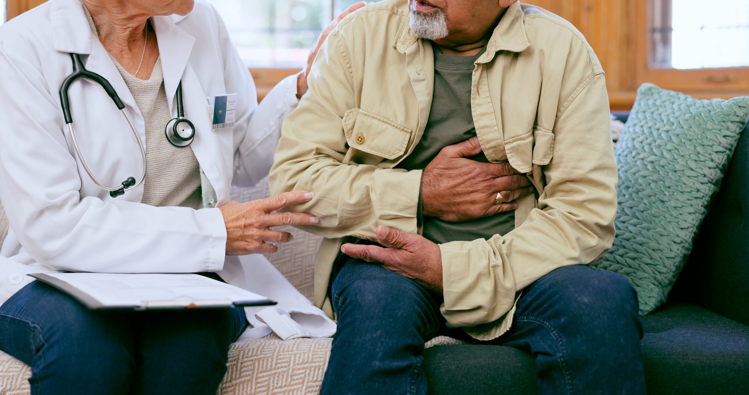 Chest Pain: When Should You Go to the Hospital?